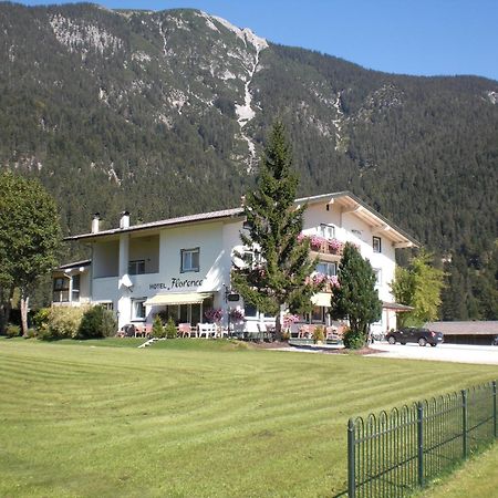 Naturparkhotel Florence Вайссенбах-на-Лехе Экстерьер фото