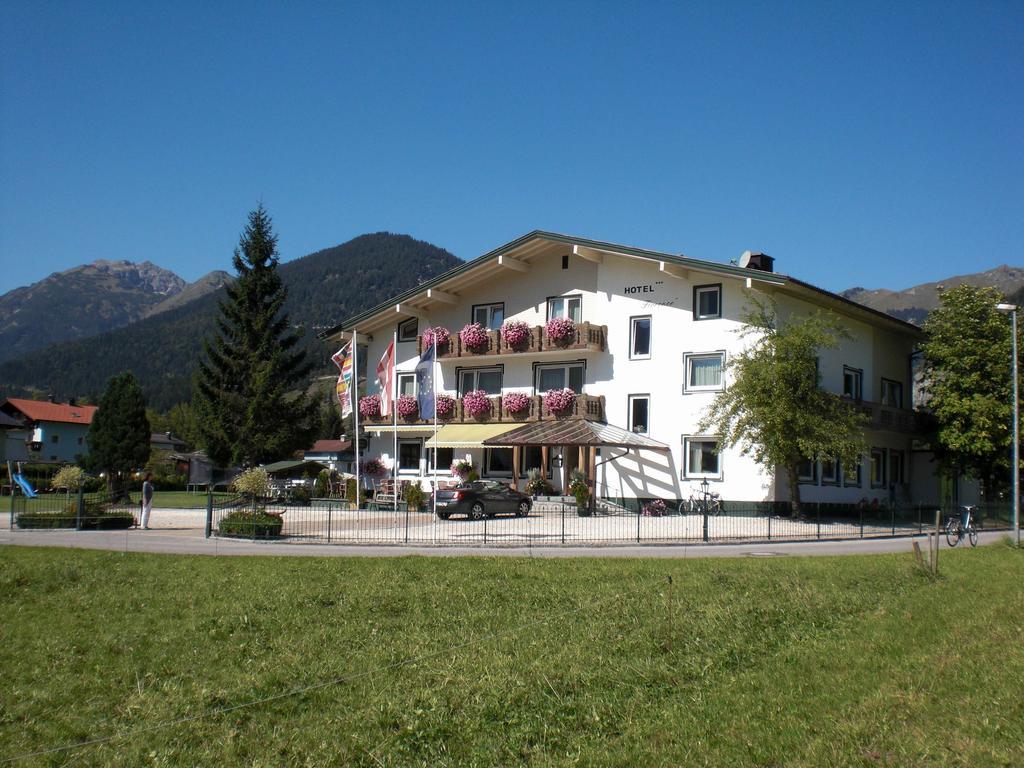 Naturparkhotel Florence Вайссенбах-на-Лехе Экстерьер фото