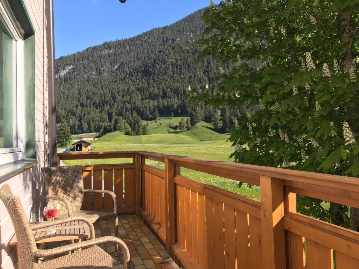 Naturparkhotel Florence Вайссенбах-на-Лехе Экстерьер фото