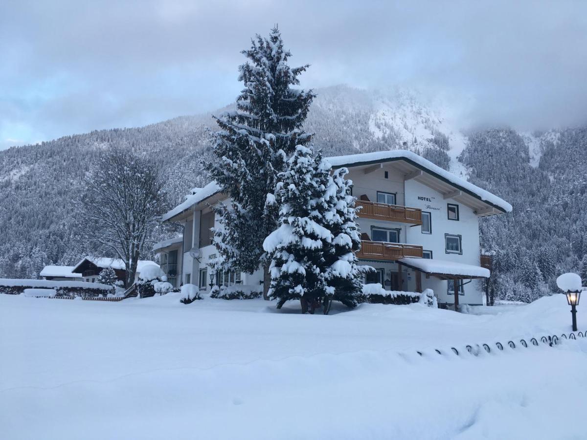 Naturparkhotel Florence Вайссенбах-на-Лехе Экстерьер фото