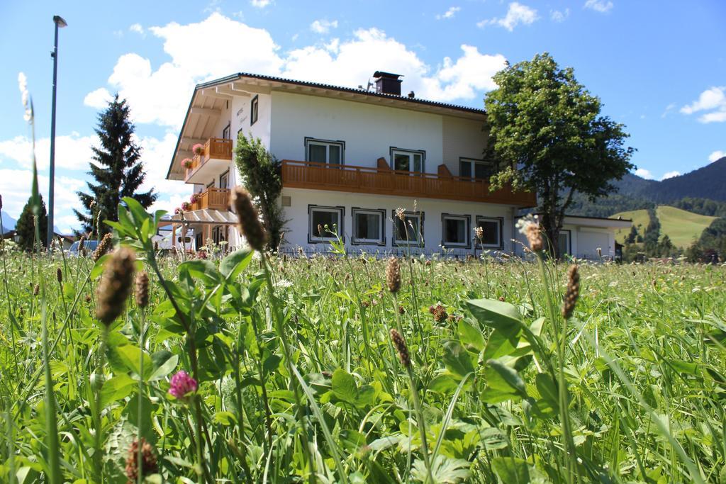 Naturparkhotel Florence Вайссенбах-на-Лехе Экстерьер фото