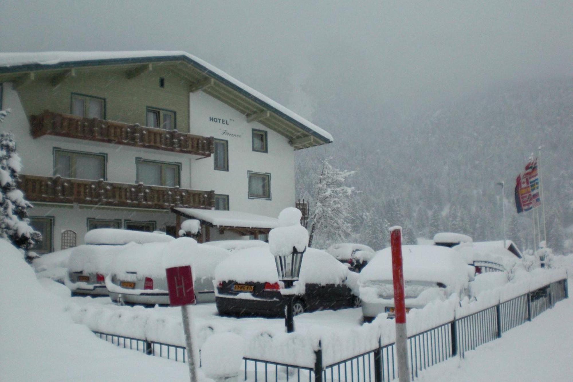 Naturparkhotel Florence Вайссенбах-на-Лехе Экстерьер фото