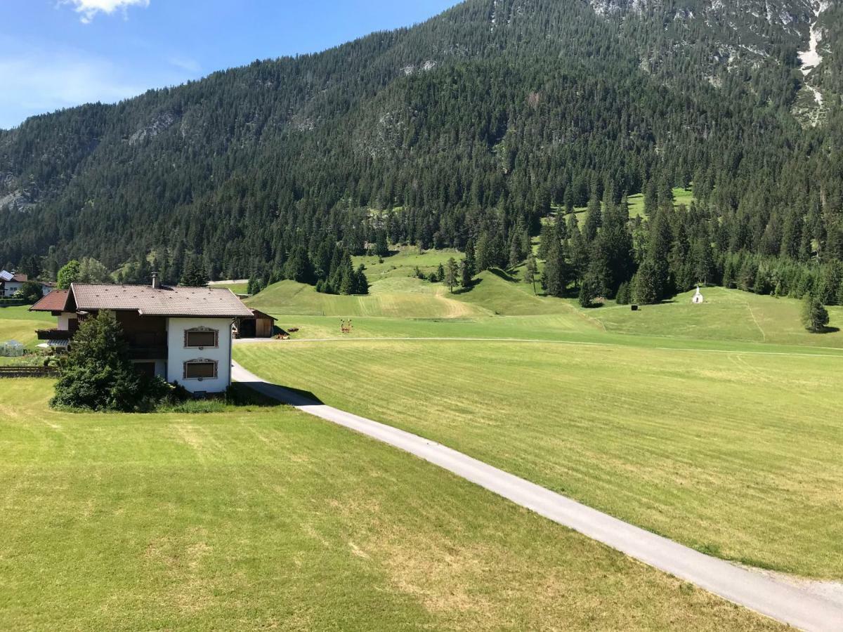 Naturparkhotel Florence Вайссенбах-на-Лехе Экстерьер фото